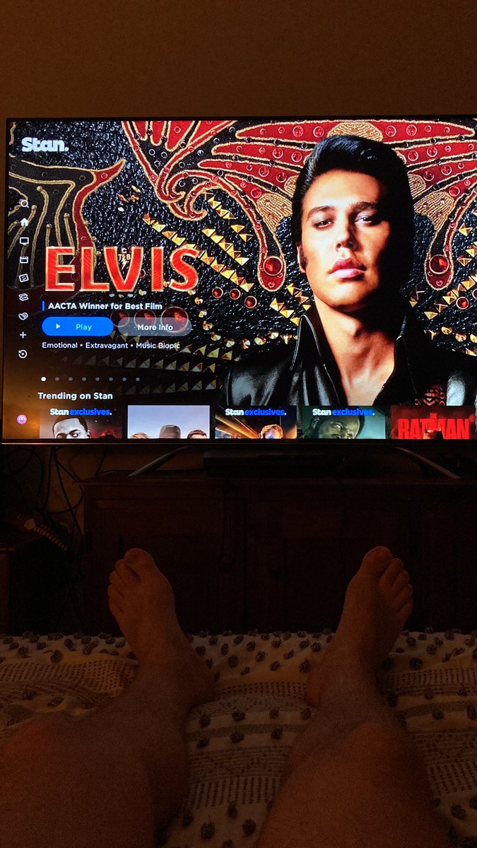 timtam12322's tweet photo. Quiet night in 🕯️ 🌙 https://t.co/fpXwhU2wI6
