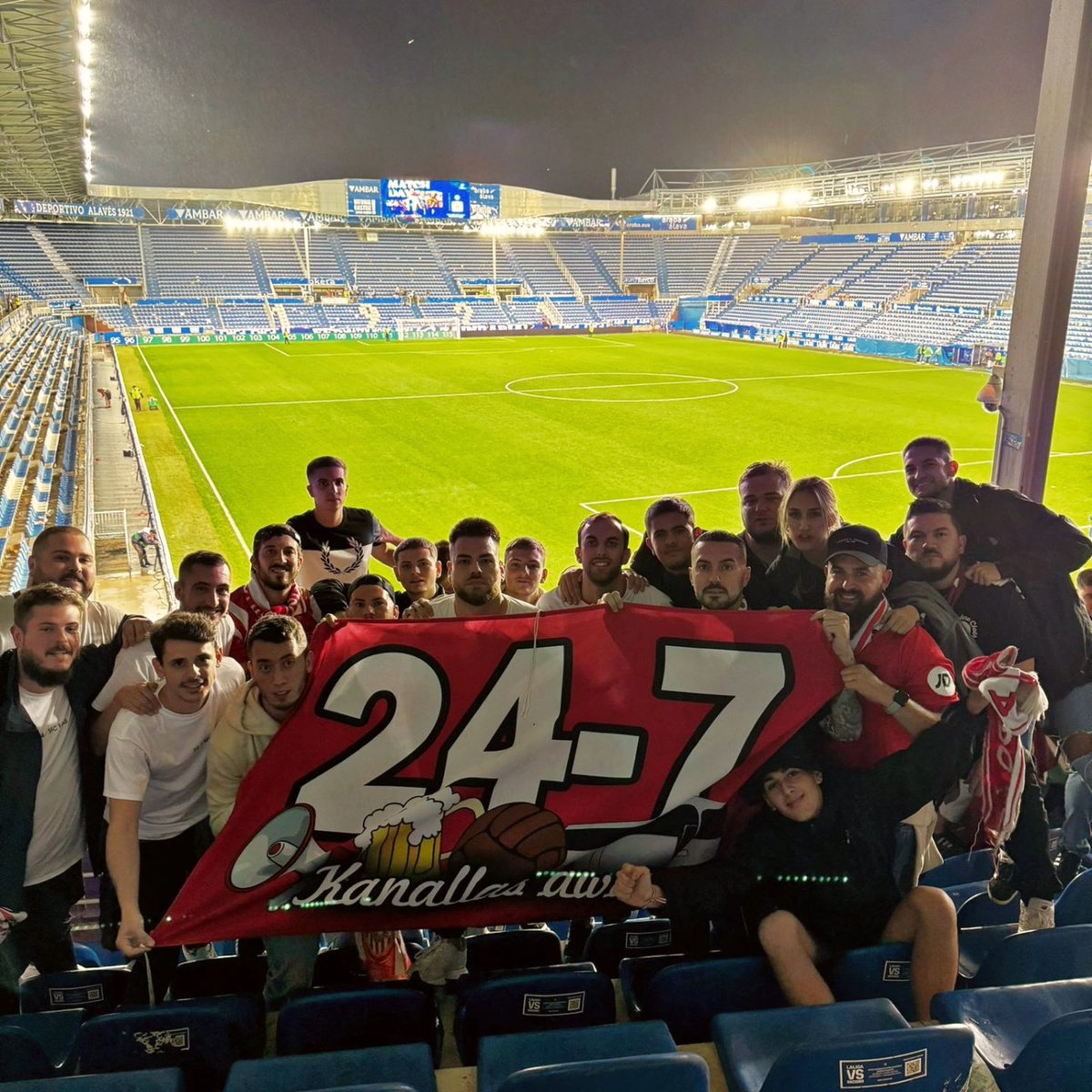 247SfcFans's tweet photo. ⚪️🔴 Vitoria, Pintxos y Fútbol 🔴⚪️
#247Sfcfans
#FamiliaRojiblanca https://t.co/DktamAxm2P