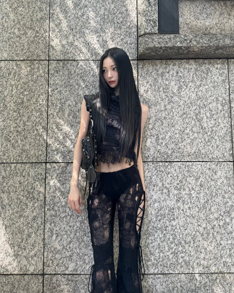 aya961109's tweet photo. 🥷🏻🖤🦅 https://t.co/J156wNlGE4