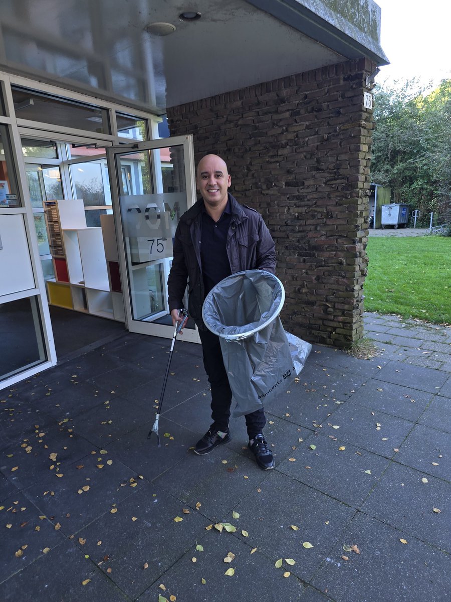 Vandaag is het World Cleanup Day, zwerfafval omgeruimd in de wijk Keizer Karelpark, omgeving Lindelaan/van der Hooplaan.