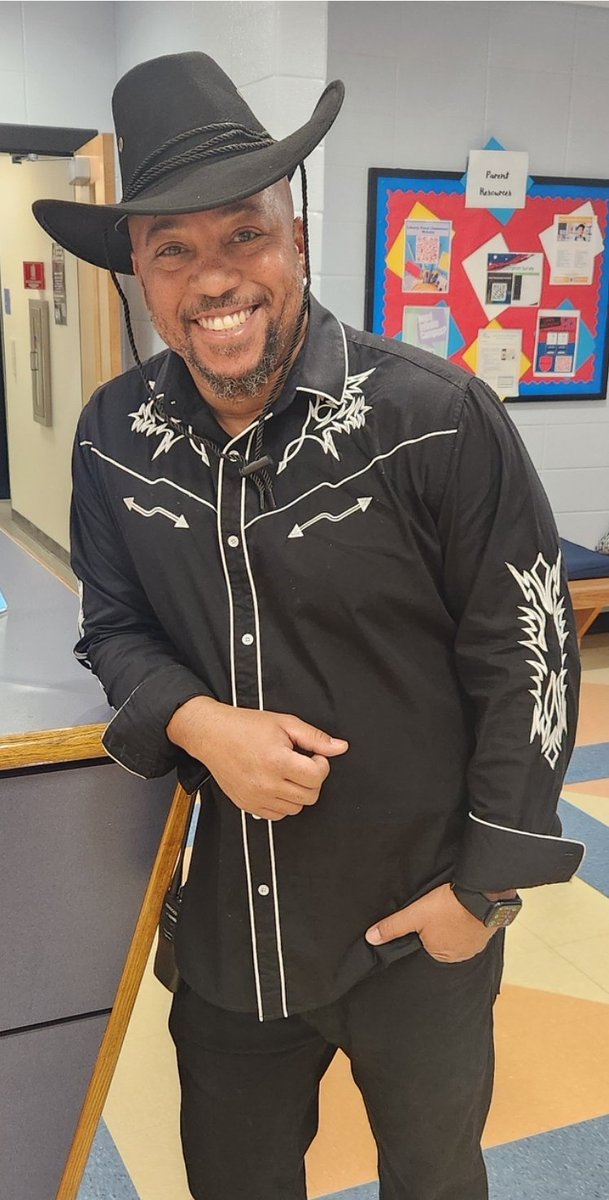 LuvAJ67's tweet photo. @LEWIS4Principal @Darden_T3 @LPESWellness Western Day at Liberty.. gotta love our hats and shirts @LEWIS4Principal https://t.co/oJLFdAEOgZ