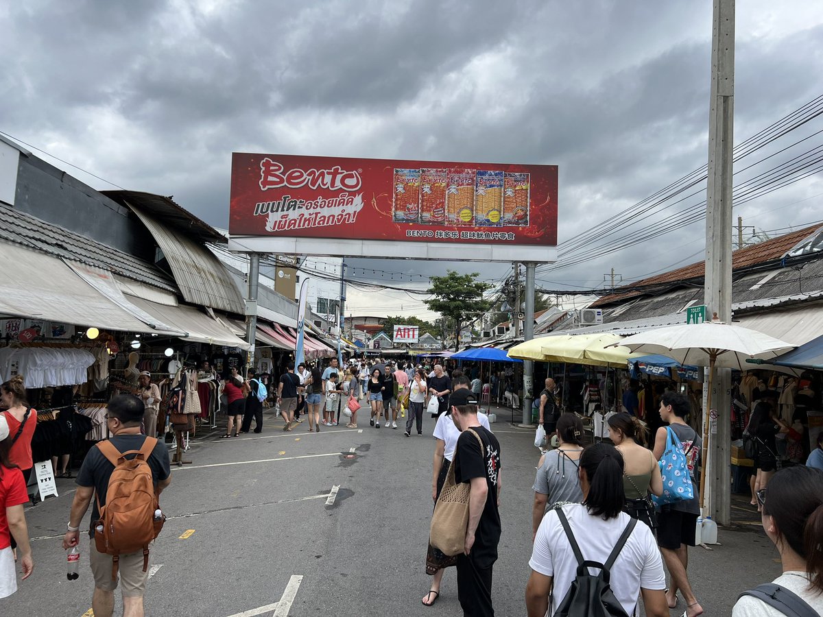 Sawadika….午後的洽圖洽…