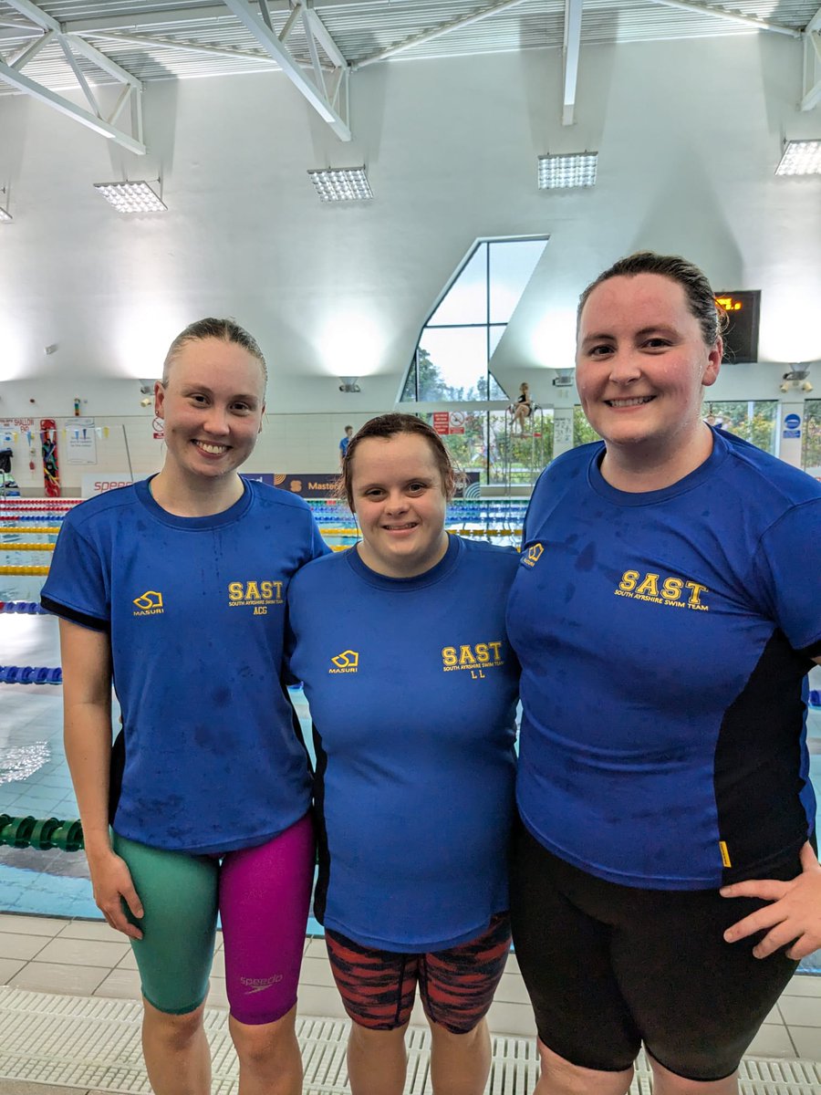 Well done to our Masters swimmers, Amy, Rachel and Laura, who recently competing at the Scottish National Masters Championships in Glenrothes!

They all performed very well with many PBs posted. Well done swimmers! #SASTSwimFast