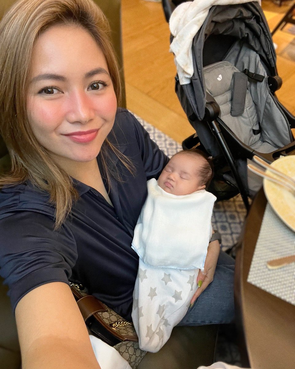 YengPLUGGEDin's tweet photo. Love you Gege @loveangelinequinto! Super happy I got to see Sylvia today. ♥️ Ang cuuuuute nyaaaa! Oo sige na ikaw na ang kamukha hehehe! 😆 

Thank you sainyo ni Non, fam and friends sa time and super sarap na food! Namiss kita Ge! 🥺🥰 https://t.co/I5z7v7LWBH