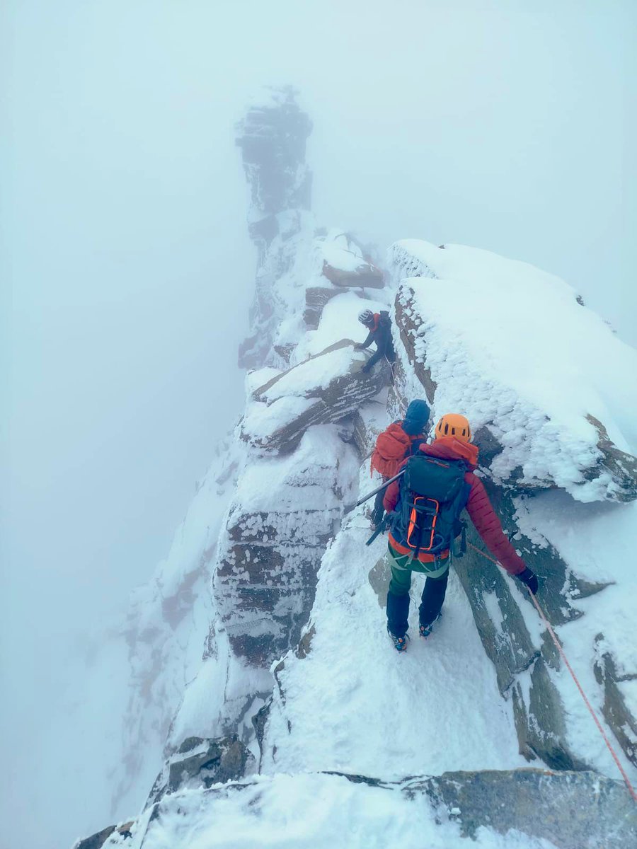 An atmospheric Gran Paradiso summit ridge yesterday morning 🇮🇹