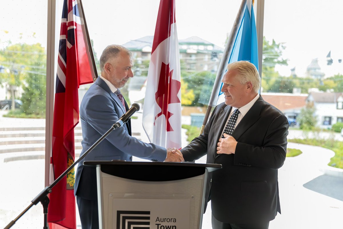 TMrakas's tweet photo. I was thrilled to be joined by Premier Ford, MPPs, fellow Mayors, and Council, along with our generous donors and community partners for a preview of Aurora Town Square before its official opening today! Looking forward to seeing everyone later! #leadershipthatgetsthingsdone https://t.co/aZRrNgd65F
