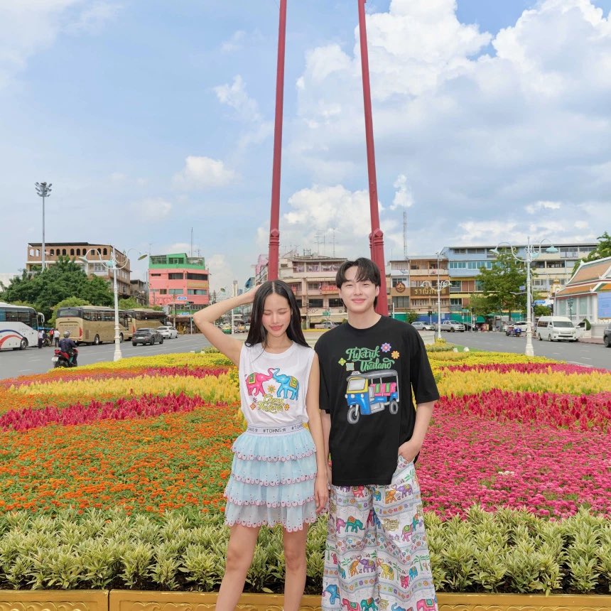 Waterlily555_'s tweet photo. 着るだけでタイ好きを体現できる
タイブランド【Tohns】販売中です🇹🇭

ご興味ある方はLINEへお問い合わせ
下さい→LINE ID waterlily555

#タイブランド #日本未上陸 #人気デザイン  #海外ブランド #tohns  #タイパンツ https://t.co/r0BdruuNfO