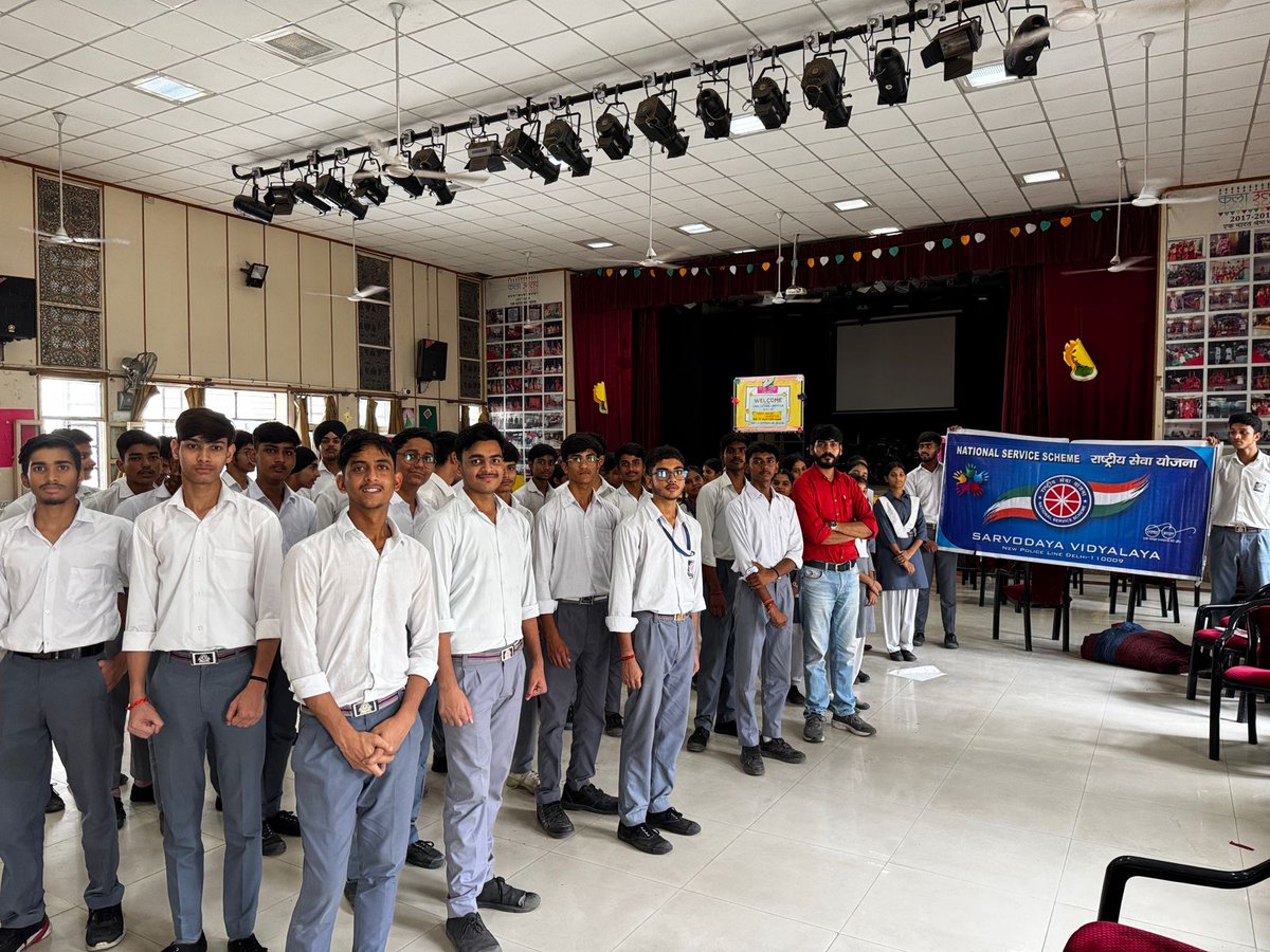 NSSSVNPL's tweet photo. Swachhata hi sewa Pledge by NSS Unit #SwachhtaHiSeva2024 https://t.co/W3eAWieupA