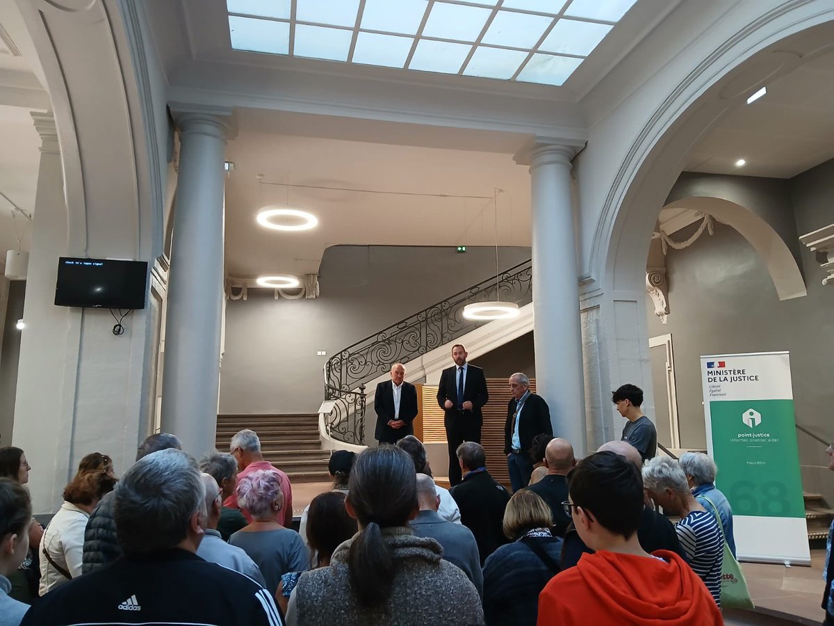 Procureur de Colmar (@proc_colmar) on Twitter photo Pour les journées du patrimoine, visite du tribunal judiciaire de Colmar, avec la <a href="/villecolmar/">Ville de Colmar</a> et le bâtonnier Grunenwald, exposés sur le patrimoine et l’activité juridictionnelle. Un public attentif et nombreux ➡️ témoigne de l’intérêt pour la juridiction ⚖️ Pour les journées du patrimoine, visite du tribunal judiciaire de Colmar, avec la <a href="/villecolmar/">Ville de Colmar</a> et le bâtonnier Grunenwald, exposés sur le patrimoine et l’activité juridictionnelle. Un public attentif et nombreux ➡️ témoigne de l’intérêt pour la juridiction ⚖️