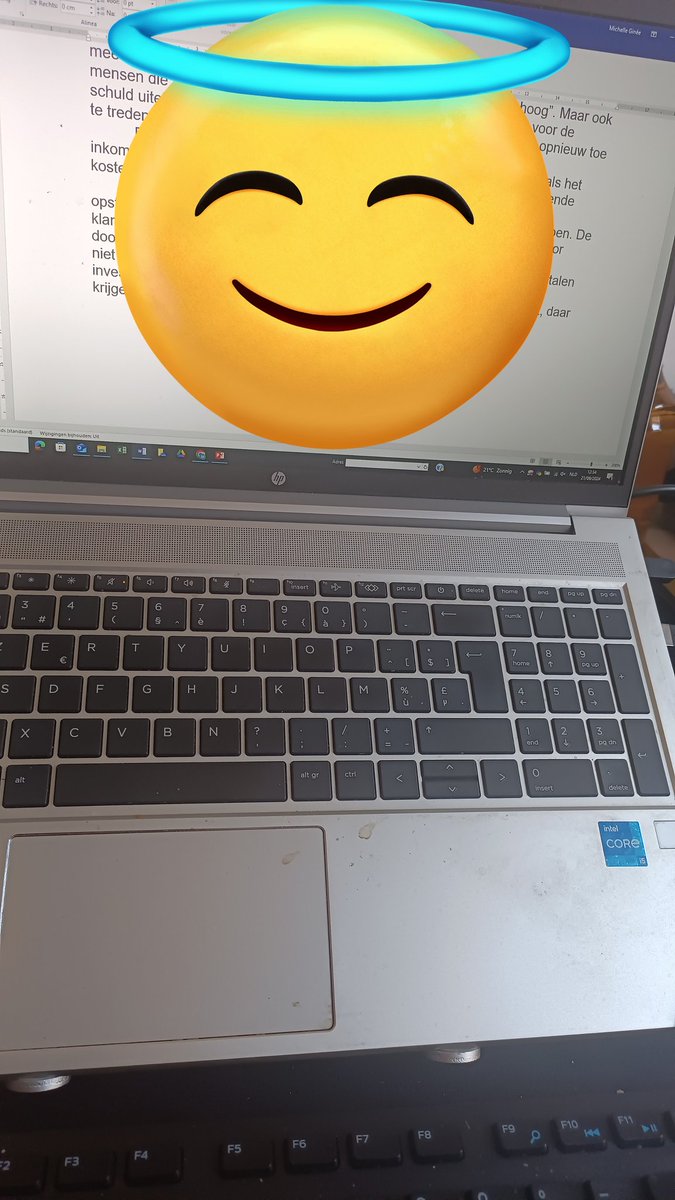 mamiracoli's tweet image. Mijn laatste nazomerdag is boeiender dan die van jou. 
#projectB