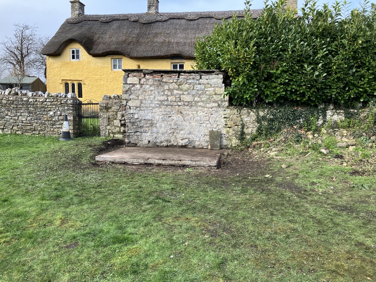 Community Payback Cardiff and the Vale of Glamorgan Community Payback Team helping at the Holy Trinity Church Llandow to safely demolish a small building to make way for its replacemnt.
#teamwork#makingapositivedifferenceinlocalcommunities.