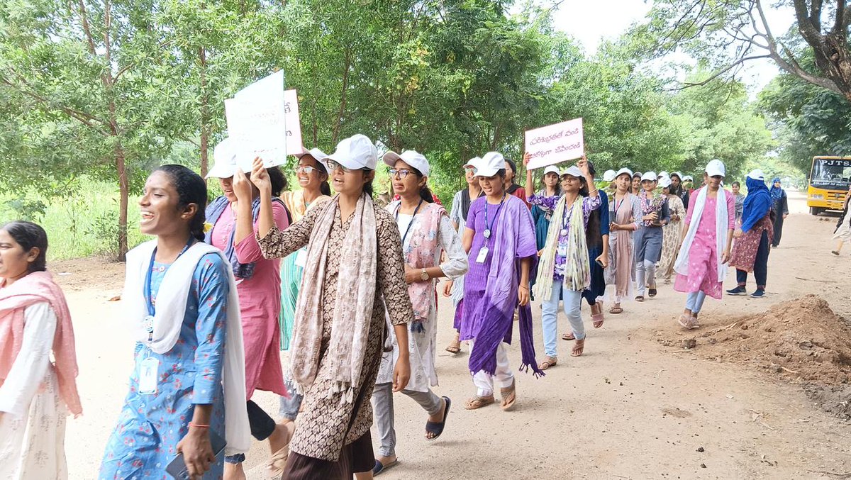 CCSc_NSS's tweet photo. NSS Special Camp 2024-25 was organized for the III and IV year students of CCSc, PJTSAU with the theme “Clean India, Green India” from 14.09.2024 - 20.09.2024 at Gonguluru village, Sangareddy District with 56 volunteers.
@PcPjtsau @_NSSIndia @ccschyd @supta_FDNT https://t.co/z8uzAcieot