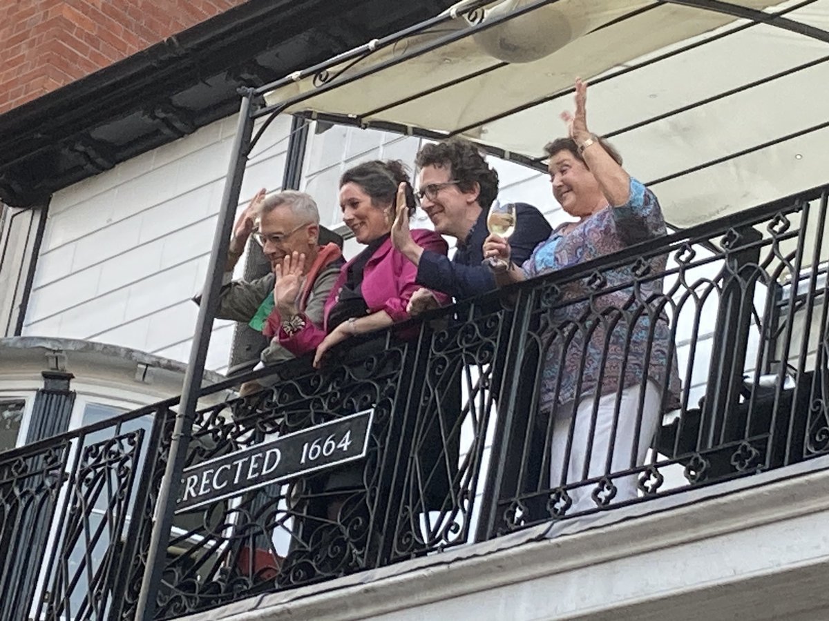 Ladies Who Launch... (@ladeezwholaunch) on Twitter photo The great #ArtOfThePantiles festival kicks off today in #TunbridgeWells full of free events! Passers-by were stunned and delighted to see an opera singer belting out Carmen at last night’s launch, which was very amusing. Don’t miss all the fun! Well done <a href="/SuzyPhillips2/">Suzy Phillips</a> 😃👏👏👏🎨 The great #ArtOfThePantiles festival kicks off today in #TunbridgeWells full of free events! Passers-by were stunned and delighted to see an opera singer belting out Carmen at last night’s launch, which was very amusing. Don’t miss all the fun! Well done <a href="/SuzyPhillips2/">Suzy Phillips</a> 😃👏👏👏🎨