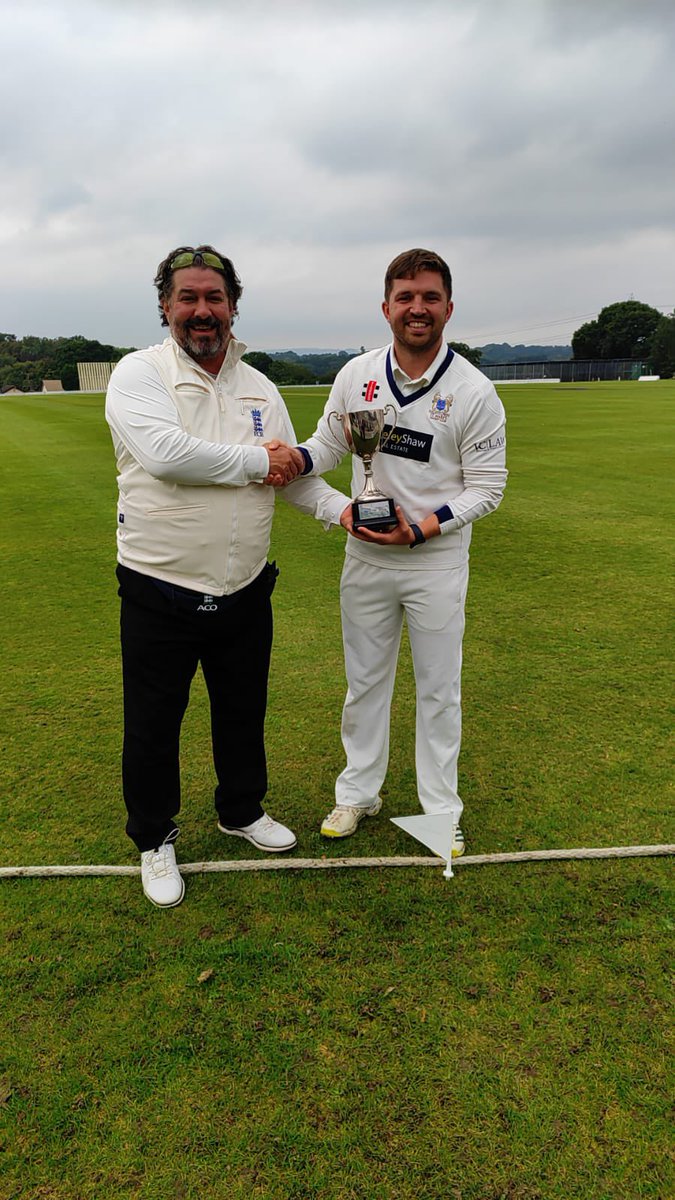 HightownStMarys's tweet image. @lpoolcomp trophy presentation prior to todays game 🏆🏆🏆