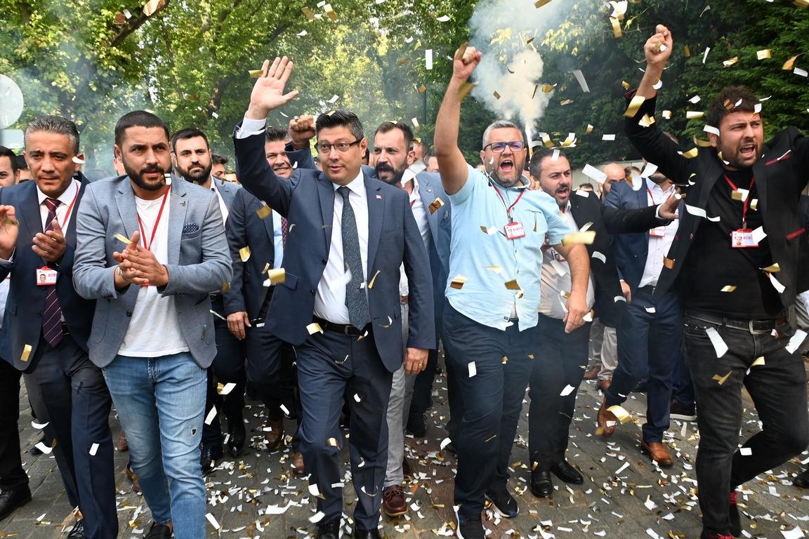 TurkMetalSen's tweet photo. TOFAŞ ŞUBEMİZİN 3. OLAĞAN GENEL KURULU YAPILDI

TOFAŞ Şubemizin 3. Olağan Genel Kurulu Genel Başkanımız Uysal Altundağ’ın katılımıyla gerçekleştirildi.

Haberin detayları için: https://t.co/FxodrSiFmT