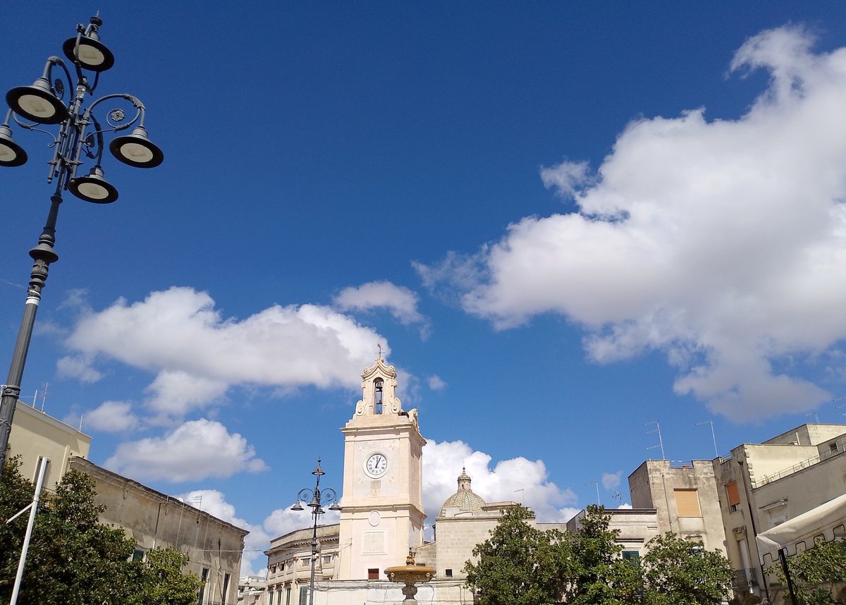 Giusepp34637041's tweet photo. #VentagliDiParole
#InvitoAllaVisione di Francavilla Fontana in puglia #Puglia https://t.co/1eRgHo7hpd