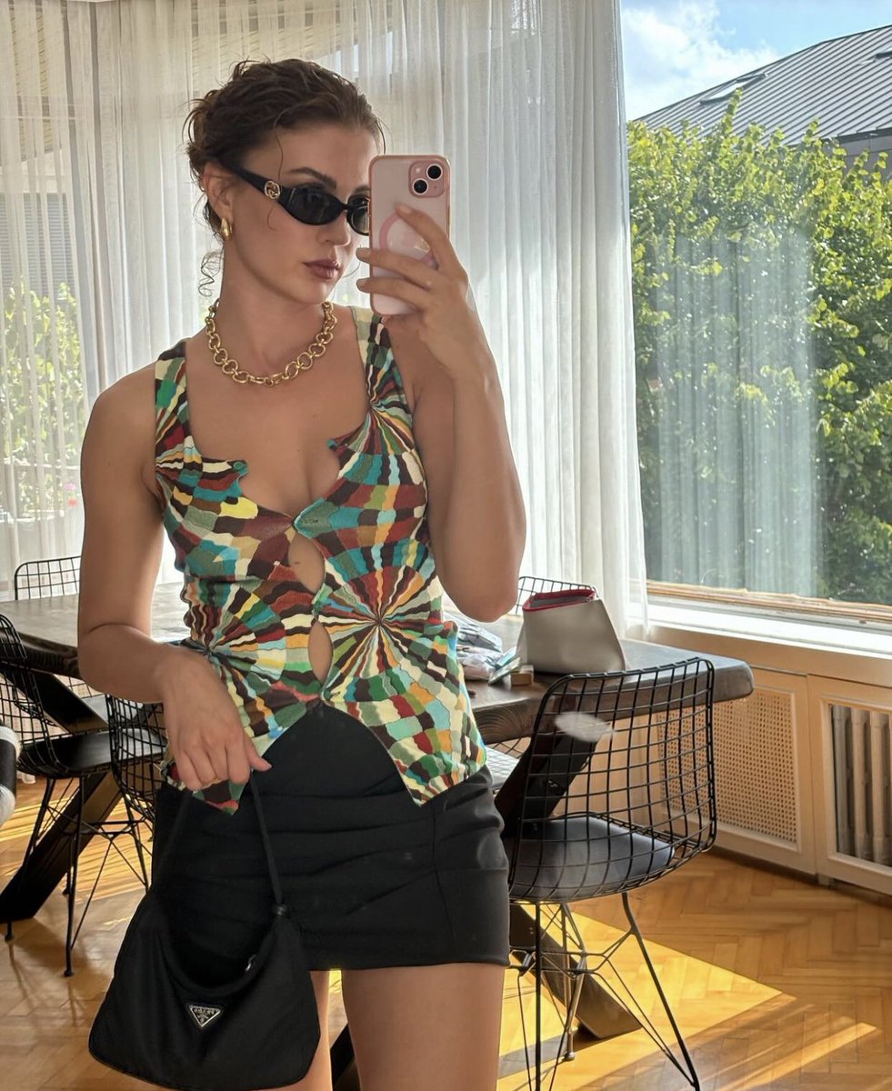 🌃 <a href="/burcu_ozberk/">Burcu Özberk</a> #BurcuÖzberk