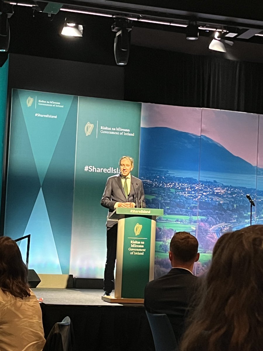 Eascai's tweet image. Yesterday the ⁦#SharedIsland Youth Forum Statement was launched. 80 young people from Northern Ireland &amp;amp; Ireland have laid out their vision &amp;amp; values for the future of the island. Brilliant to reconnect with ⁦@ieBritish⁩ #GlobalPerceptions alum who took part in the Forum