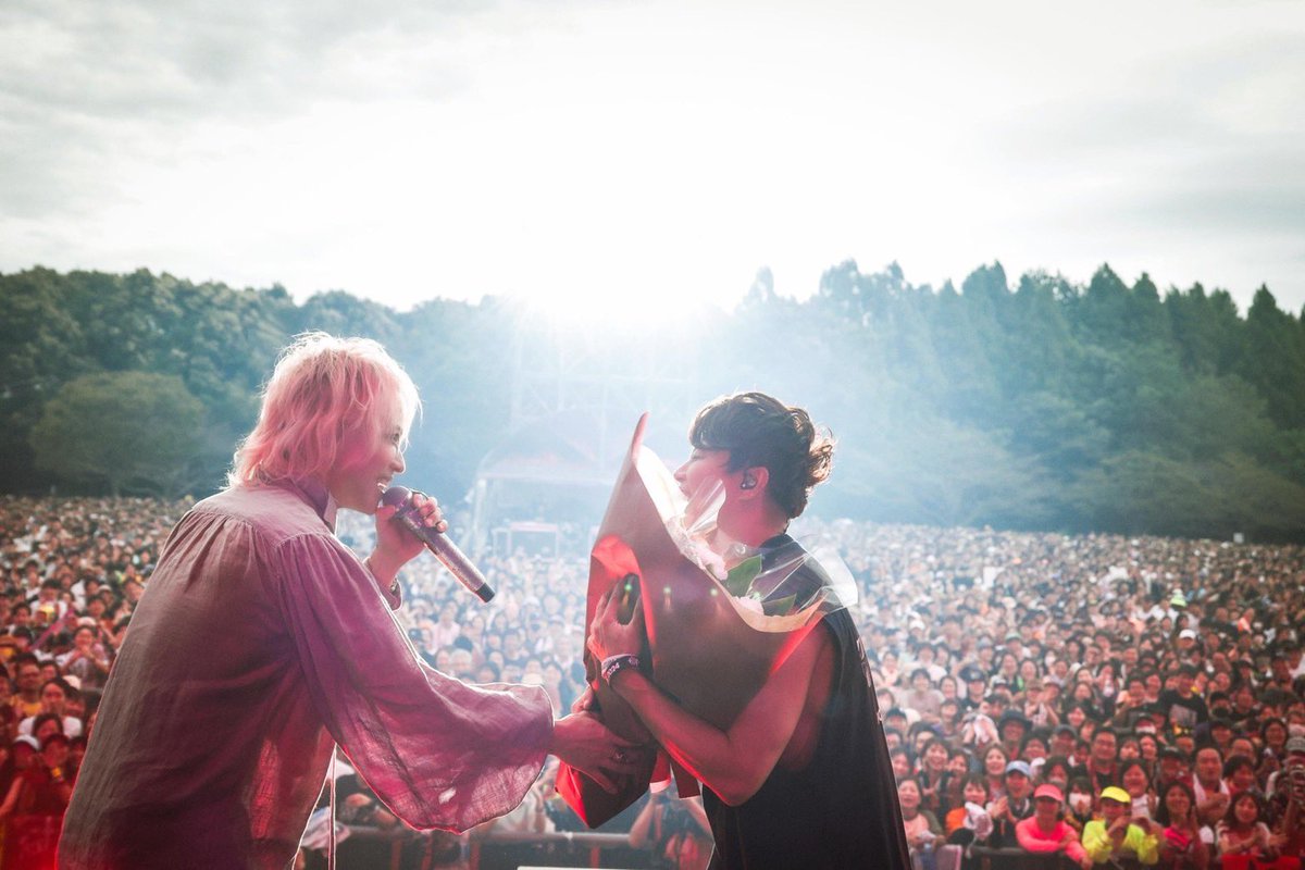 HydeOfficial_'s tweet photo. イナズマ気持ちよかった☆
ありがとう！
次はいよいよ幕張、神戸ワンマン！

#HYDE
#イナズマロックフェス
#IRF24
#HYDEフェス襲来中
#次のワンマンは神戸
#次のフェスはStrawberryMusicFestival
#西川貴教 https://t.co/iYNqHCOpFC