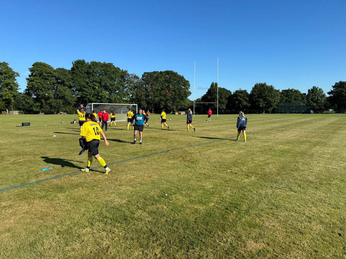 Armyfa1888's tweet photo. A great day in Chatham for the Women’s Triangular Tournament. Three squads showcasing new talent and some excellent football. A great pre season workout for all involved. Thank you to RE for hosting. 

Player of the tournament goes to Ssgt Parker of 42 Geo Engr Regt. https://t.co/aAE2A8be4F