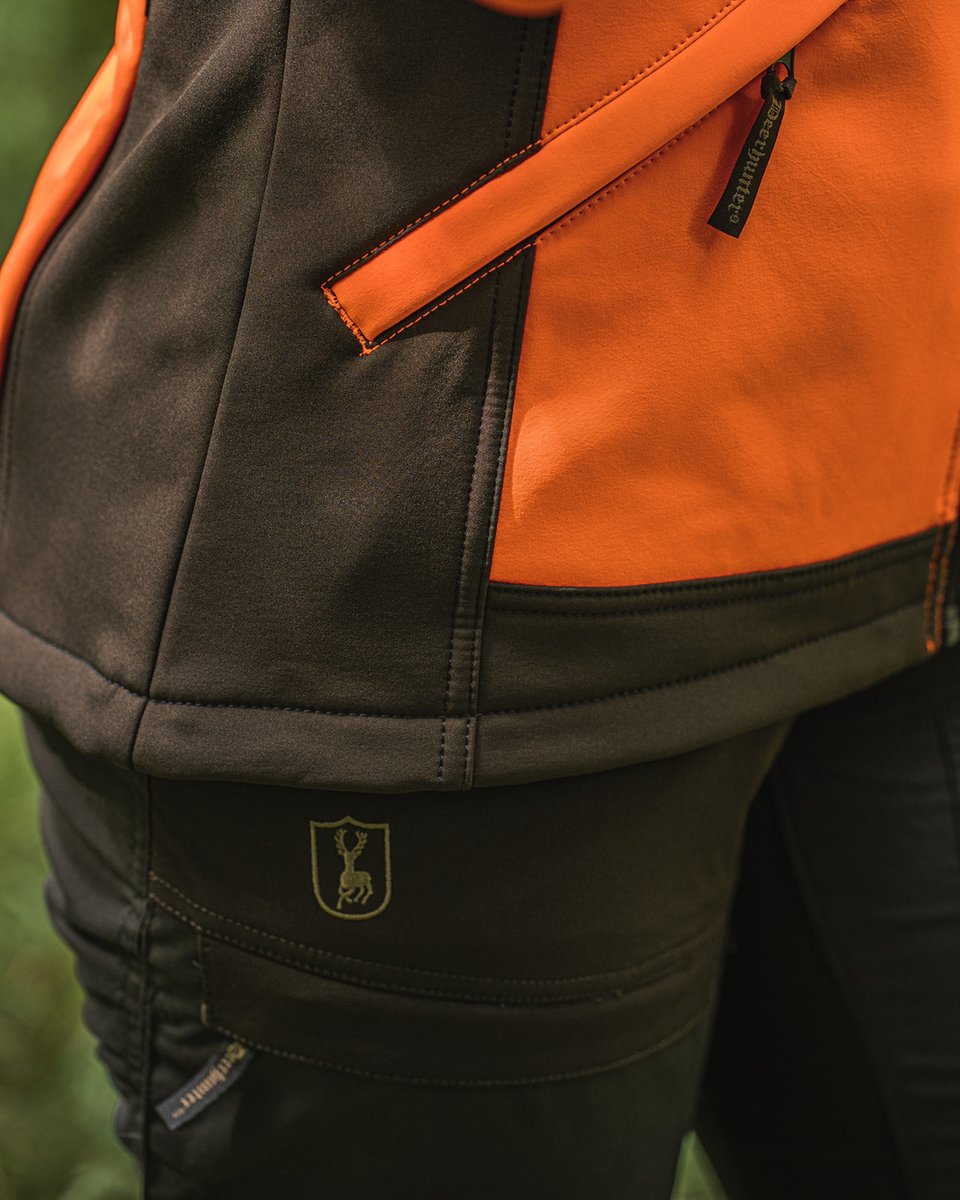 A smart choice for the active hunter. The stretchy Lady Roja Softshell is designed to keep you visible on the hunt: bit.ly/4dPrvWK #Deerhunter #deerhunter_eu #huntingwear #huntready #huntingjacket #performancewear #hivis