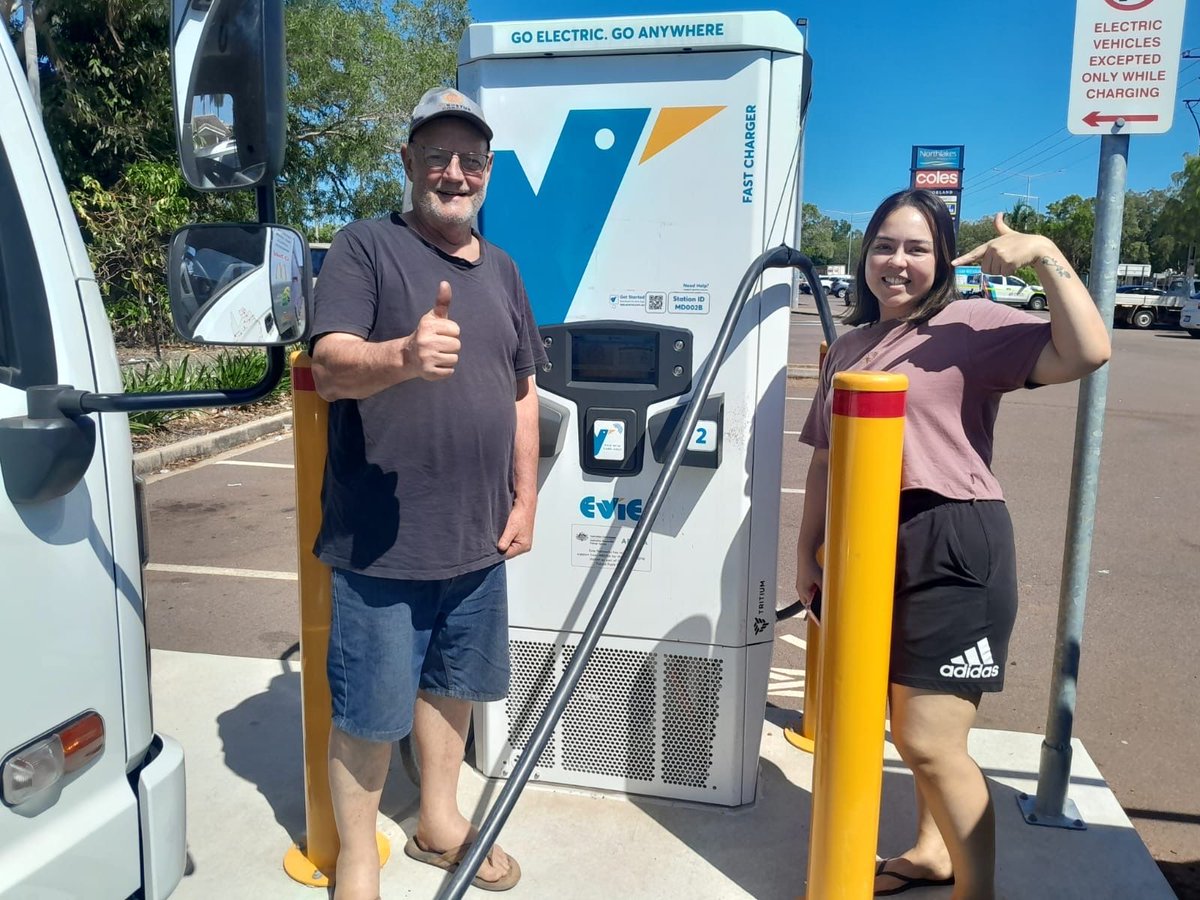 TocevaRacing's tweet photo. Day 8 ✅

Pine Creek to Mataranka via Darwin 639km Consumption to cover 200km without stopping to charge 50kWh/100.  Called in to see my daughter Lachanee, had some breakfast then charged at the Evie charger at the North Lakes shops.

Follow the journey! 🔗https://t.co/CyQf0ampO7 https://t.co/J5ktx3AuFi