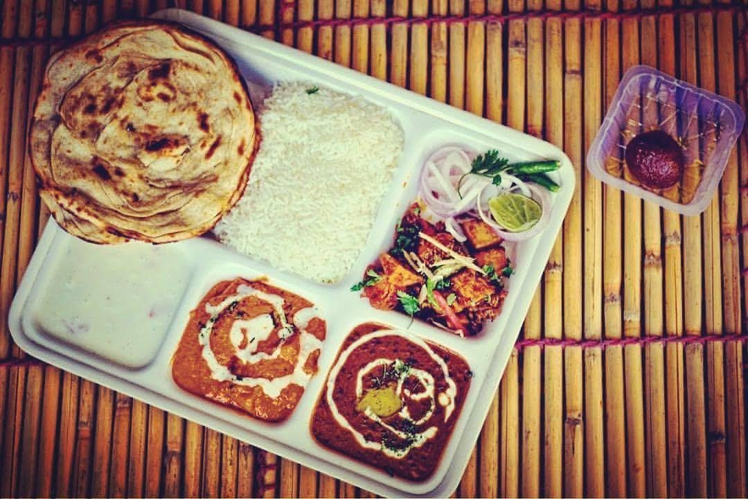 Dilli6Onwheel_s's tweet photo. Veg Thali @Rs.99/- Only

#dilli6onwheels
For Corporate Order Bookings
Call: 9873372288
         9990072288 https://t.co/5EZ1VpoyCF