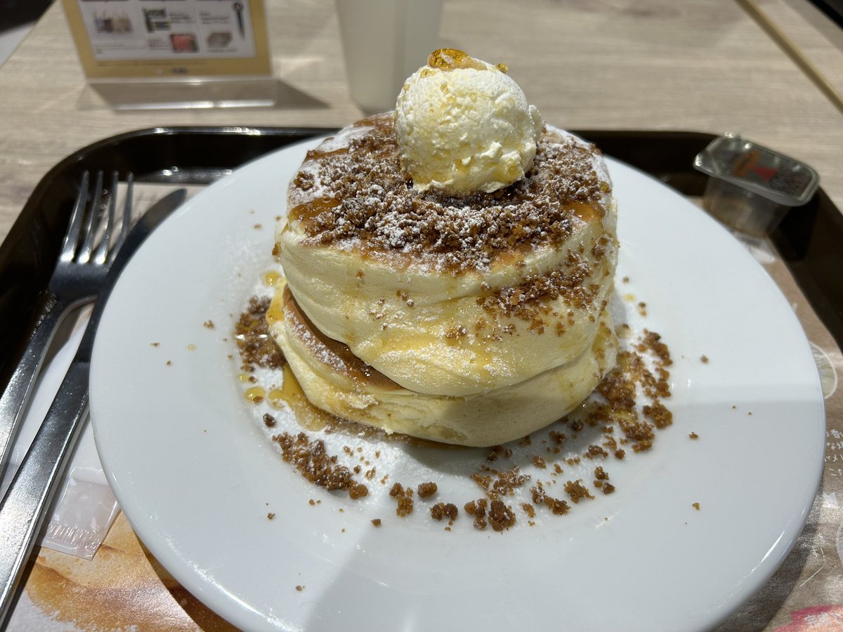 ecoecole's tweet photo. 典子のバースデーイベント
いっぱい食べた https://t.co/ZZS0A0gtOL