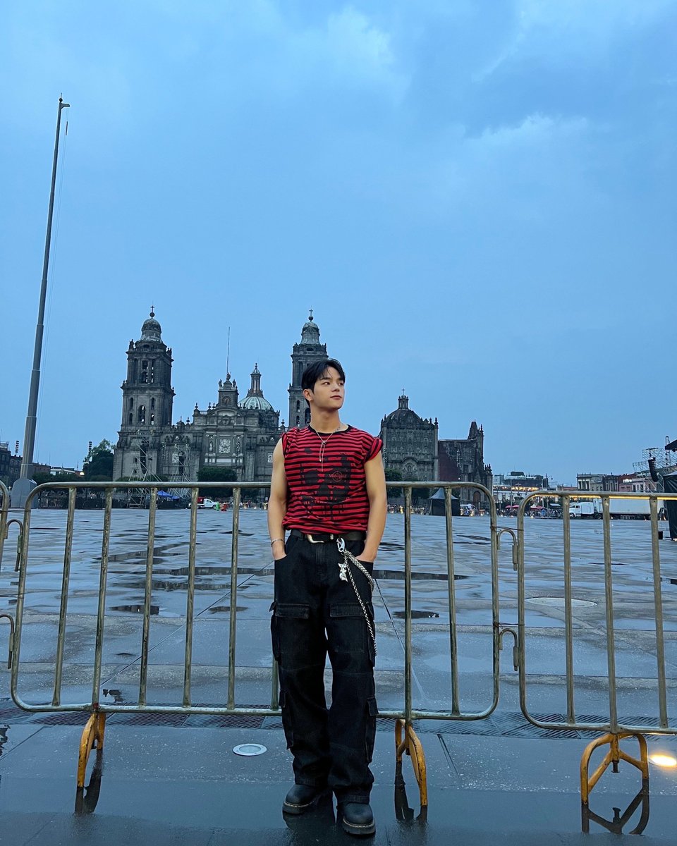 woooojinn's tweet photo. #KIMWOOJIN #김우진
#ILIKETHEWAY
#KIMWOOJIN_ILIKETHEWAY
#KIMWOOJIN_ILIKETHEWAY_in_LatinAmerica https://t.co/JCPpQpRfIv