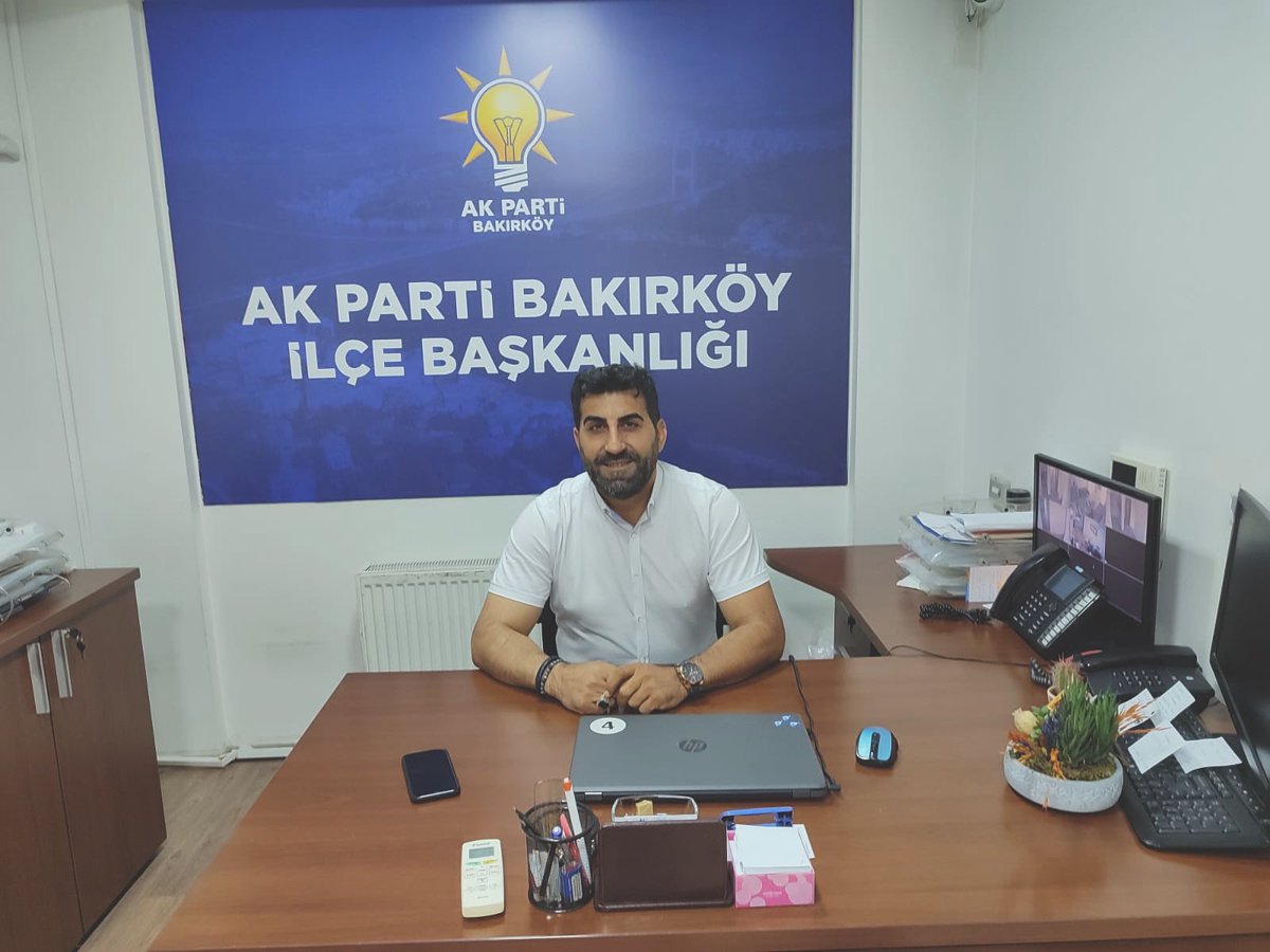AK Parti Bakırköy (@akbakirkoy) on Twitter photo Bugün AK Parti Bakırköy ilçe nöbetçimiz;
İlçe Yürütme Kurulu Üyemiz
Sayın; Ersin AYDOĞAN
<a href="/eaydogan24/">Ersin AYDOĞAN</a>
⏰İlçe Nöbet Saatimiz; 10:00-17:00
ℹ️ Soru, görüş ve önerileriniz için numaramız
👇
☎️ 0212 660 89 86
<a href="/osmannnurika/">Osman Nuri Kabaktepe</a>
<a href="/BirdalMuammer/">Muammer BİRDAL</a>
<a href="/servetyazici/">Servet Yazıcı</a>
<a href="/AvCumaParlak/">Av. Arb. Cuma PARLAK</a> Bugün AK Parti Bakırköy ilçe nöbetçimiz;
İlçe Yürütme Kurulu Üyemiz
Sayın; Ersin AYDOĞAN
<a href="/eaydogan24/">Ersin AYDOĞAN</a>
⏰İlçe Nöbet Saatimiz; 10:00-17:00
ℹ️ Soru, görüş ve önerileriniz için numaramız
👇
☎️ 0212 660 89 86
<a href="/osmannnurika/">Osman Nuri Kabaktepe</a>
<a href="/BirdalMuammer/">Muammer BİRDAL</a>
<a href="/servetyazici/">Servet Yazıcı</a>
<a href="/AvCumaParlak/">Av. Arb. Cuma PARLAK</a>