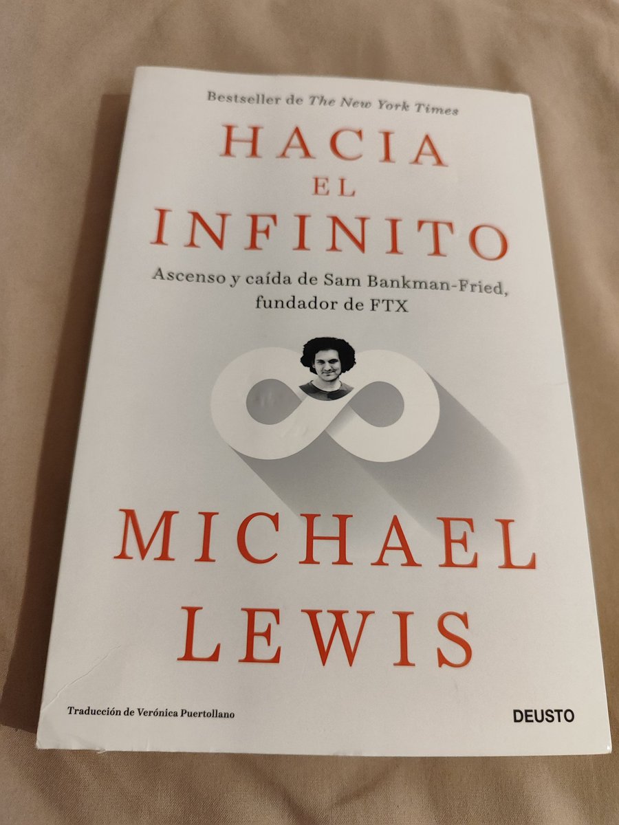 Aunque es un libro interesante, porque permite conocer más a Sam Bankman-Fried y entender mejor el auge y la caída de FTX, 'Hacia el infinito' es una de las obras de Michael Lewis que menos me ha seducido. No todas pueden ser 'La gran apuesta' o 'El póquer del mentiroso'...