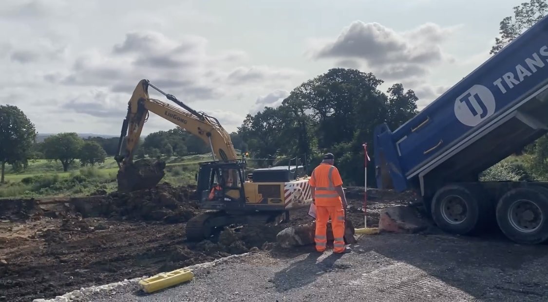 𝑀𝒶𝓉𝓉 𝒫𝓁𝑒𝓈𝓉𝑒𝒹 tweet media