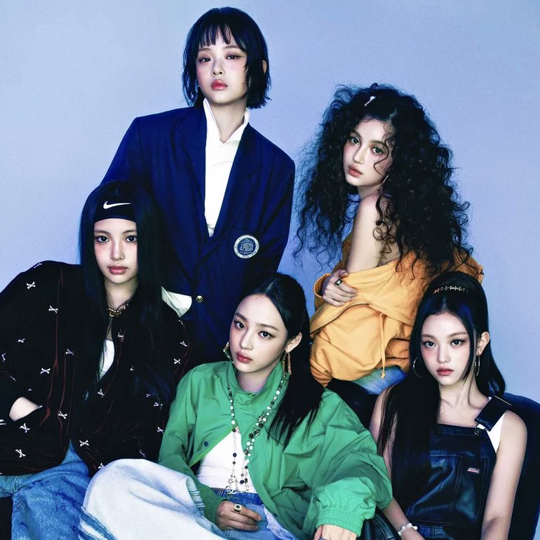 kchartsmaster's tweet image. Big Hit Music releases statement on JUNGKOOK’s latest SNS post:

— “We confirmed (with Jungkook) that the post was made out of the idea that young artists should not be dragged into disputes and used as a shield in any case.”

m.entertain.naver.com/article/117/00…