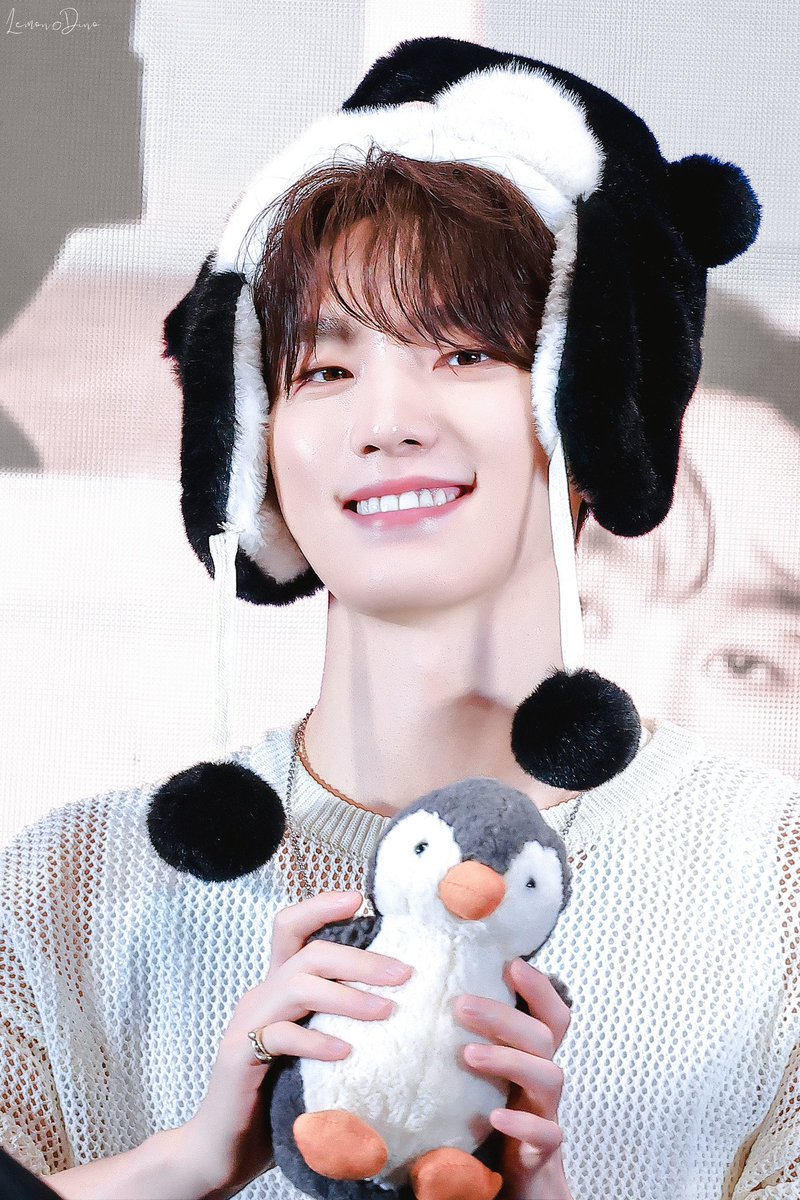 Lemon_Dino211's tweet photo. 240911 이즈위 베이징 팬싸 HD 

#세븐틴   #SEVENTEEN     
#디노 #이찬 #DINO #ディノ https://t.co/YC3xtZcScN