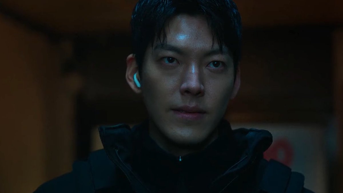 aexrixne's tweet photo. pesona pria matang 🤧🤧
#OfficerBlackBelt 
#KimWooBin #Netflix https://t.co/JmaR7QCypw