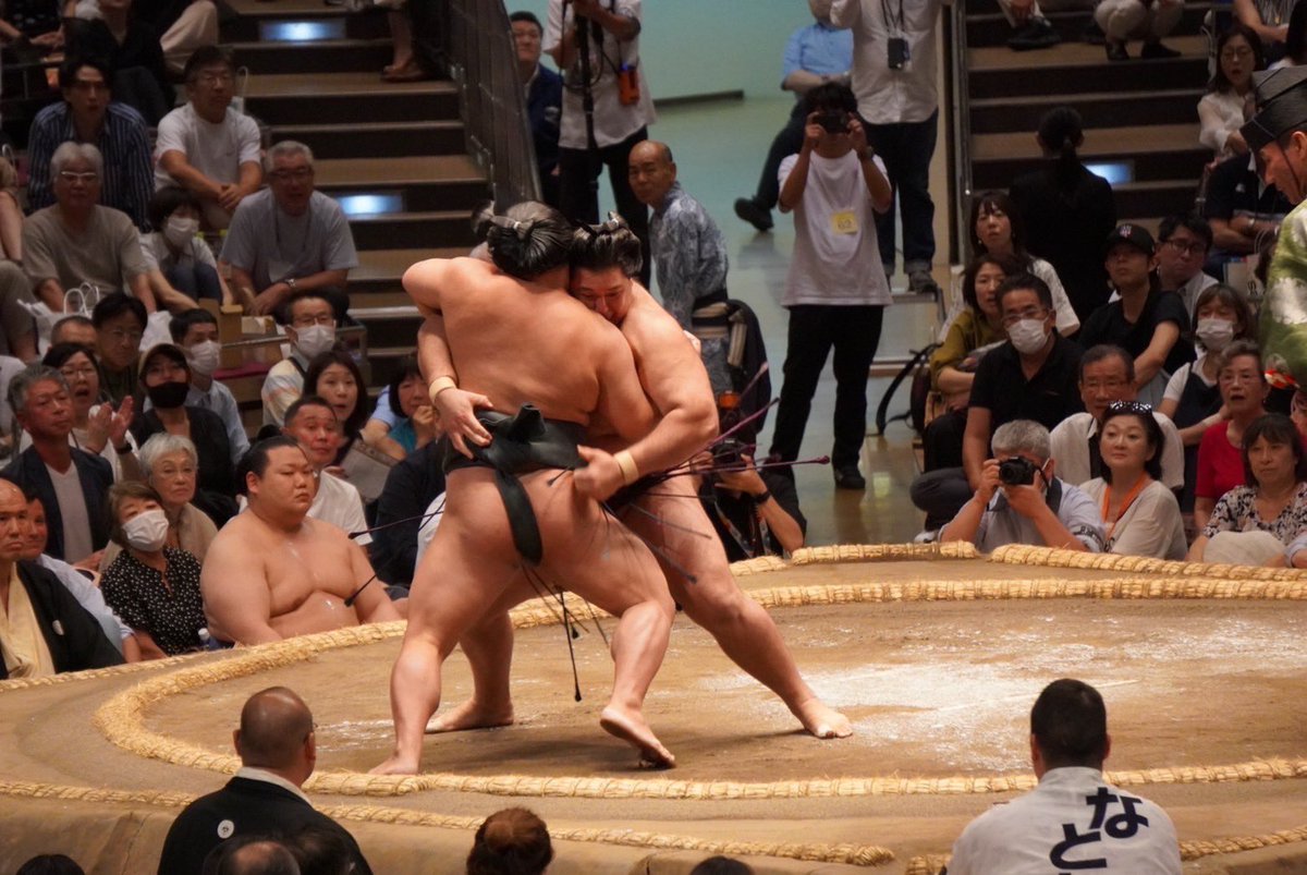 今日も頑張っていきましょう。 ＃狼雅 #二子山部屋 #大相撲