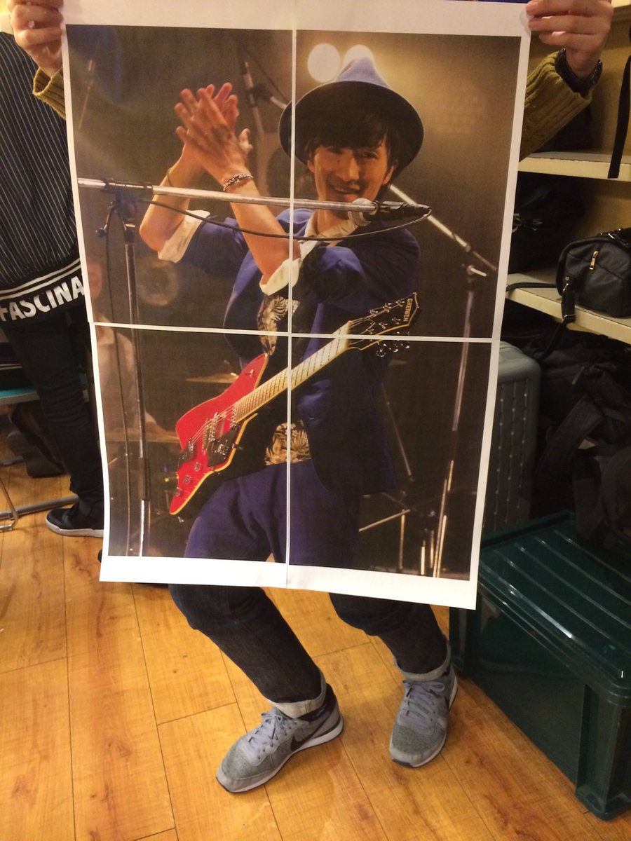 aru_ba_mk's tweet photo. りょうたさんがインフルだったときのライブのアレ

#TheOrderMade 
#9月29日OnemanPartyに向けて懐かしの写真を投稿中 です！

チケットゲットはこちらをポチ↓
https://t.co/WmzzaPa9BF https://t.co/dN0Ok49kwZ