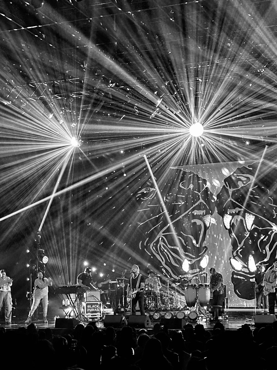 AlanHamari's tweet image. Black Pumas @ The Sylvee