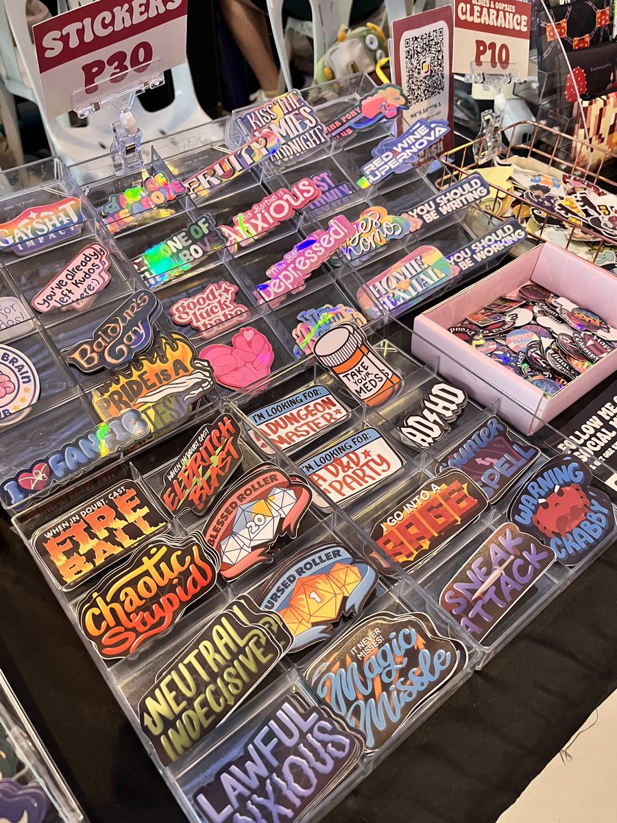 chamdraws's tweet photo. hey guys! i'm at #PatronsoftheArts #PoTAFall this weekend with @juiceboxjulia &amp; @pinkmilkyblue! drop by at table C05 🫶🫶🫶 https://t.co/K3SUApi6En