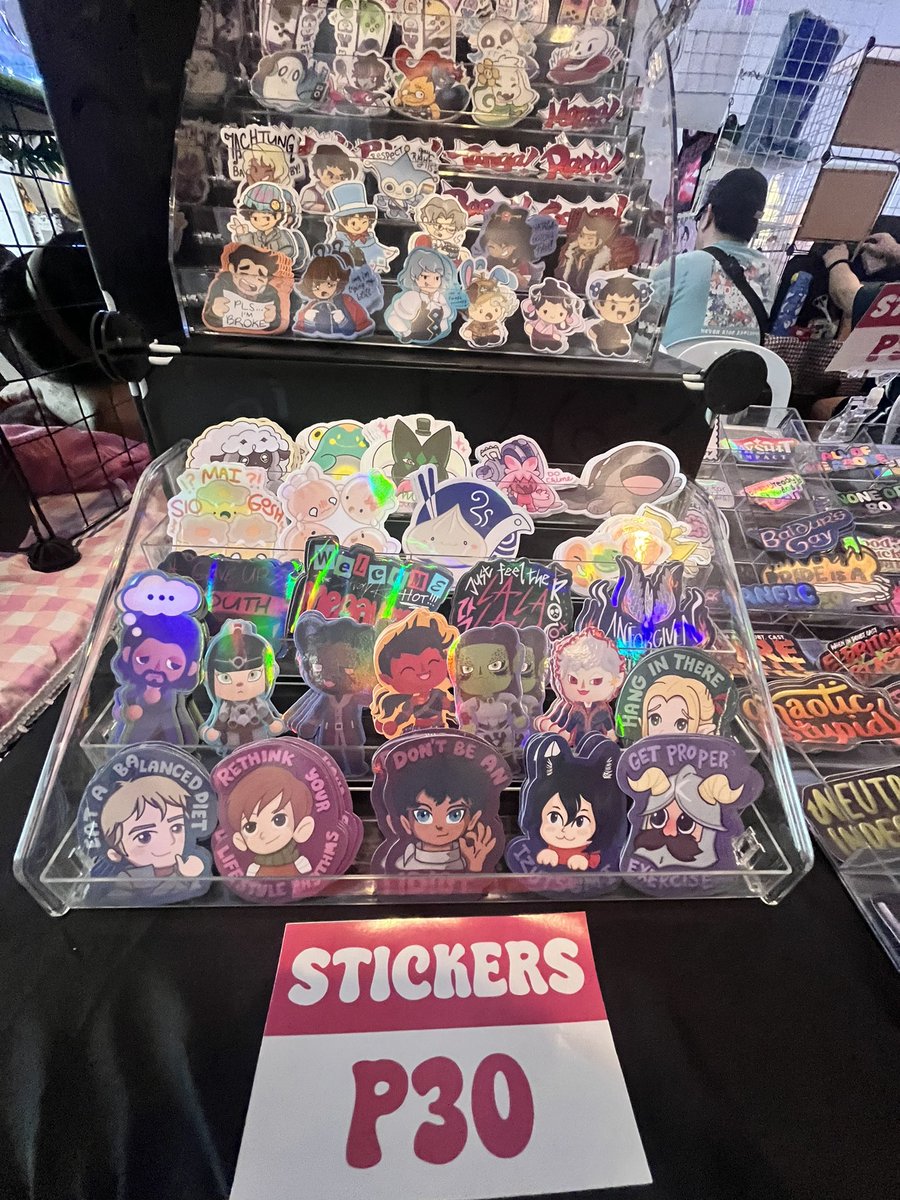 chamdraws's tweet photo. hey guys! i'm at #PatronsoftheArts #PoTAFall this weekend with @juiceboxjulia &amp; @pinkmilkyblue! drop by at table C05 🫶🫶🫶 https://t.co/K3SUApi6En