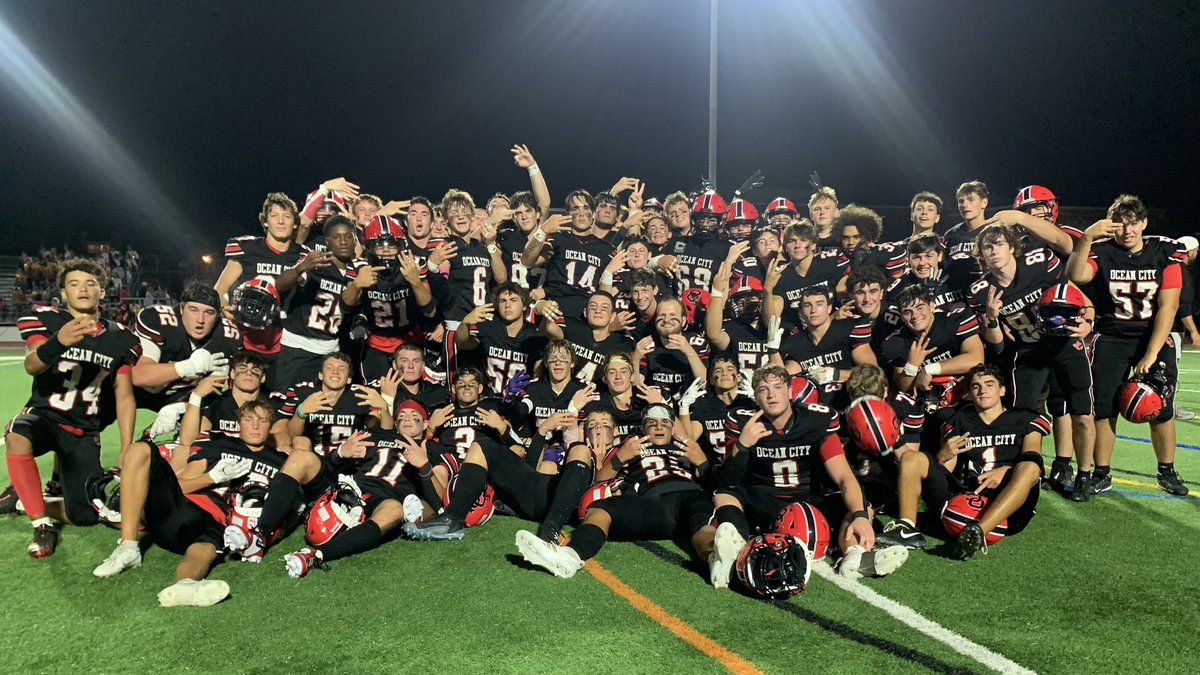 OC 21, Lenape 14.
Walker Bailey 2 rushing TDs and a 25-yard TD pass to JP Forster. Triston Schmidt 93 rushing yds. Cole Dessicino a big 4th qtr INT. Raiders move to 3-0 on the season!