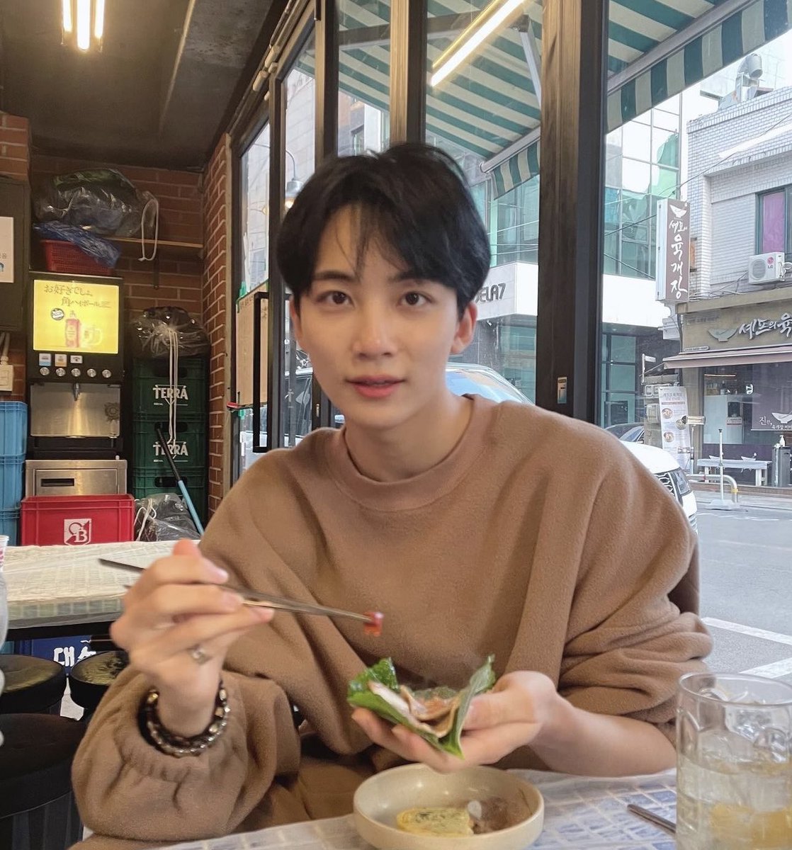 xueishaoo's tweet photo. 🤎 https://t.co/a2eJOrpe5S