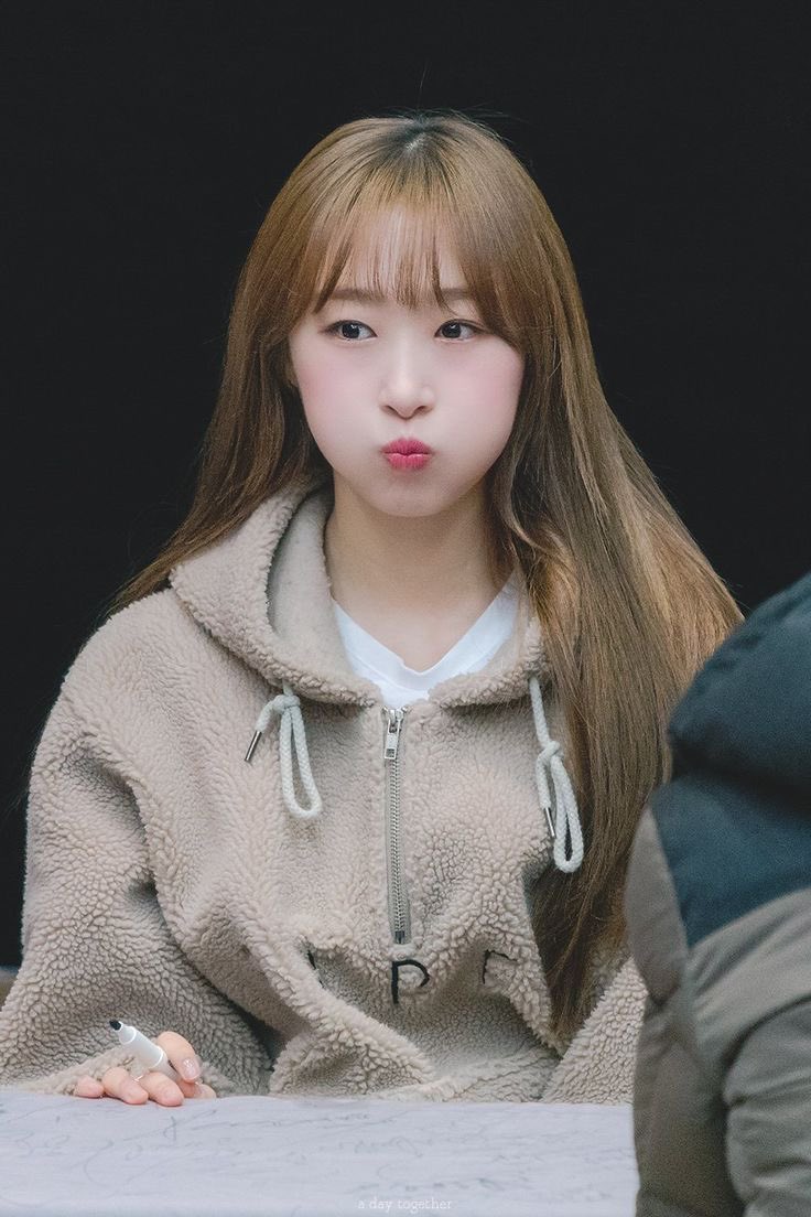 Blink19960411's tweet photo. Happiest of birthdays to #WJSN‘s happy virus lovely #SOOBIN!! Hope you’ve got an amazing day full of love and joy, with all you’re loved ones!!
#우주소녀 #Cosmic_Girls #Ujung #우정
#수빈 #박수빈 #Starship_Entertainment https://t.co/mlnU0xIxX8