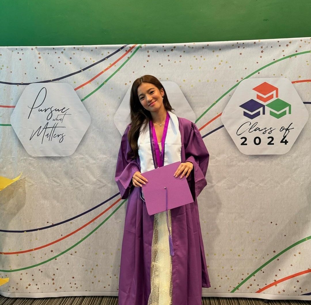 140924 • <a href="/bellemariano02/">Belle</a>'s IG POST UPDATE! 

"Before entering the industry, I promised myself and my parents that I'd do my best to live the best of both worlds:pursuing my career balancing it with school at the same time. Two years ago, I decided to continue pursuing my