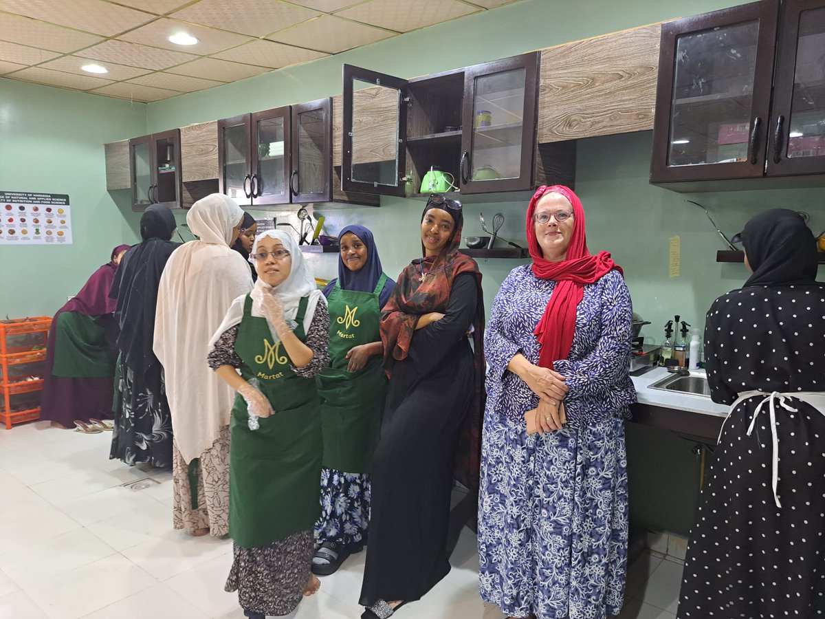 Viikon mittainen ruoka- ja ravitsemuskoulutus Hargeisassa alkaa olla takana päin. Tänään oppilailla on näytön paikka havaintoesitysten tekijöinä - sitten todistukset! #Hargeisa <a href="/Marttaliitto/">Marttaliitto</a> <a href="/Ulkoministerio/">MFA Finland 🇫🇮</a>
