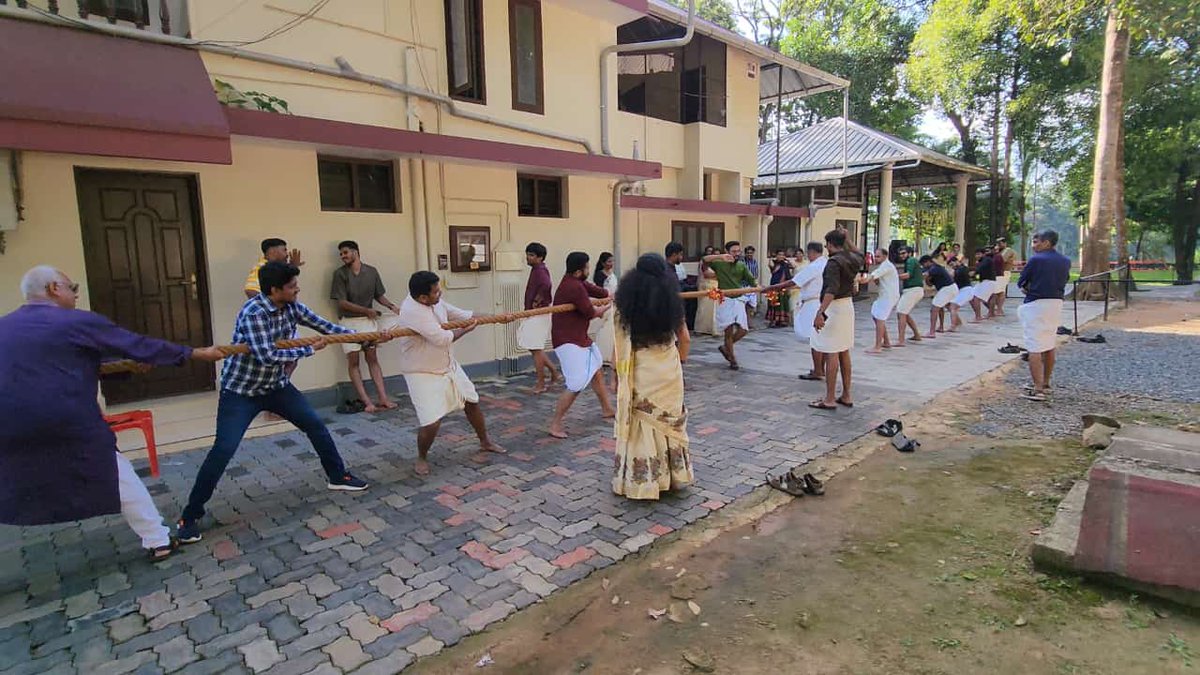 riodlogic's tweet photo. A beautiful day of celebration with the RIOD LOGIC team! 🌸 Wishing everyone a joyful, prosperous, and colorful Onam! 🎉🌼
🌼 Happy Onam🌼 
.
.
.
.

#Onam2024  #TeamSpirit #FestivalVibe #FestivalOfJoy #HappyOnam https://t.co/xCxX0BYYtb