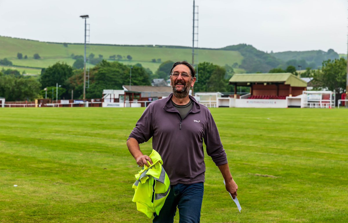 PenrhyncochFC's tweet image. 🎂 

Happy Birthday Bones, forever in our thoughts. 

Enjoy your beer up there Mr Penrhyncoch! 🍻

❤️🖤