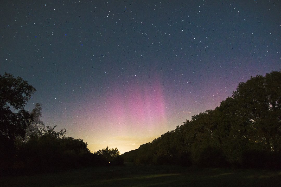 Zwak #noorderlicht boven Fryslan,  ik had dit keer forse nabewerking nodig om het #poollicht wat beter zichtbaar te maken (13-9-2024, 23:30) @Kees_Zwaan <a href="/AurorateamNL/">Suus</a>