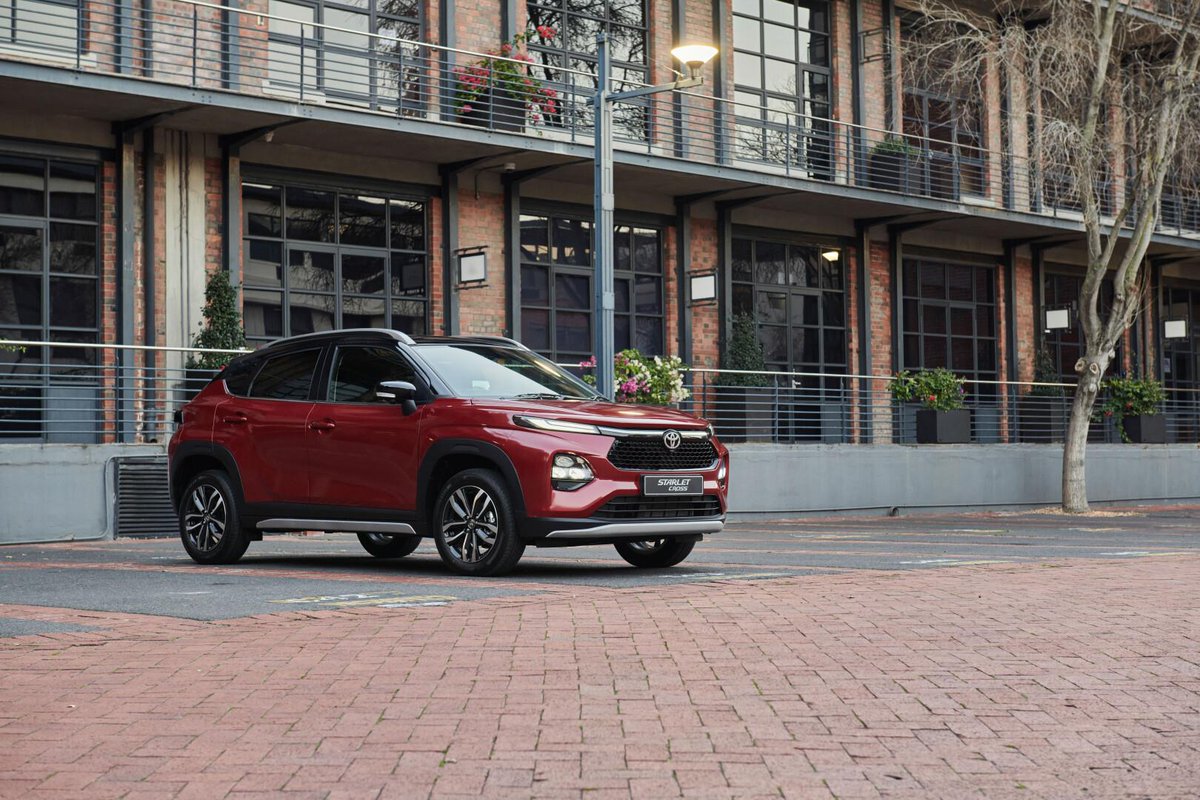 AutoTraderSA's tweet image. The @ToyotaSA #Starlet Cross launched fairly recently, and there's a lot to love about it. So we picked the top three things you need to know about this vehicle. Do you want us to review the #StarletCross?
bit.ly/NeedToKnowAbou…