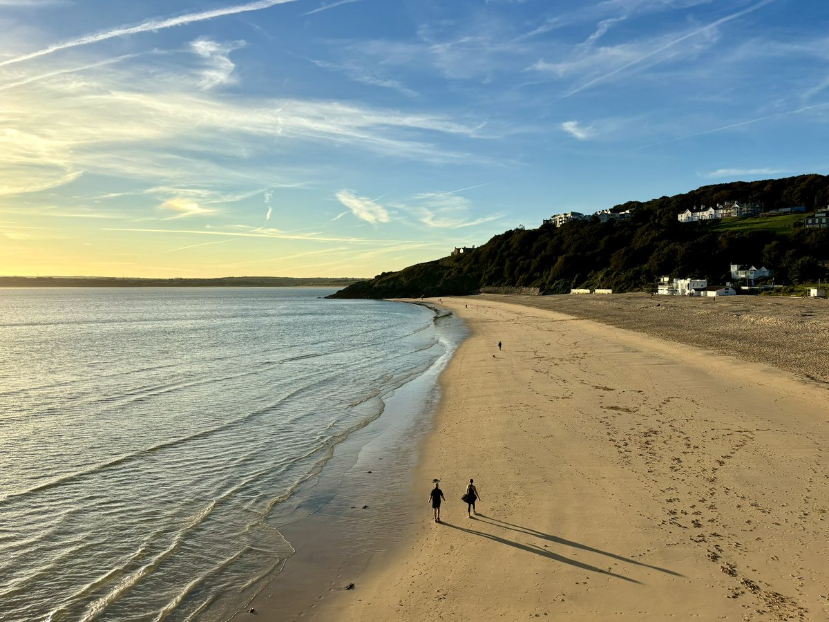 Good morning, rise and shine! Live from Porthminster beach #StIves #Cornwall